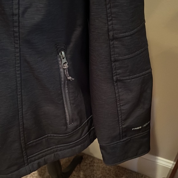 FREE COUNTRY WOMENS JACKET COAT IN SZ XL…GENTLY WORN…”LIVE IN IT”…NICE AND WARM! - Picture 3 of 9